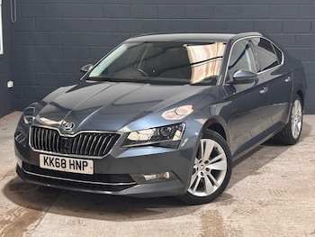 Used Skoda Superb 2019 for sale - 77408073: Photo