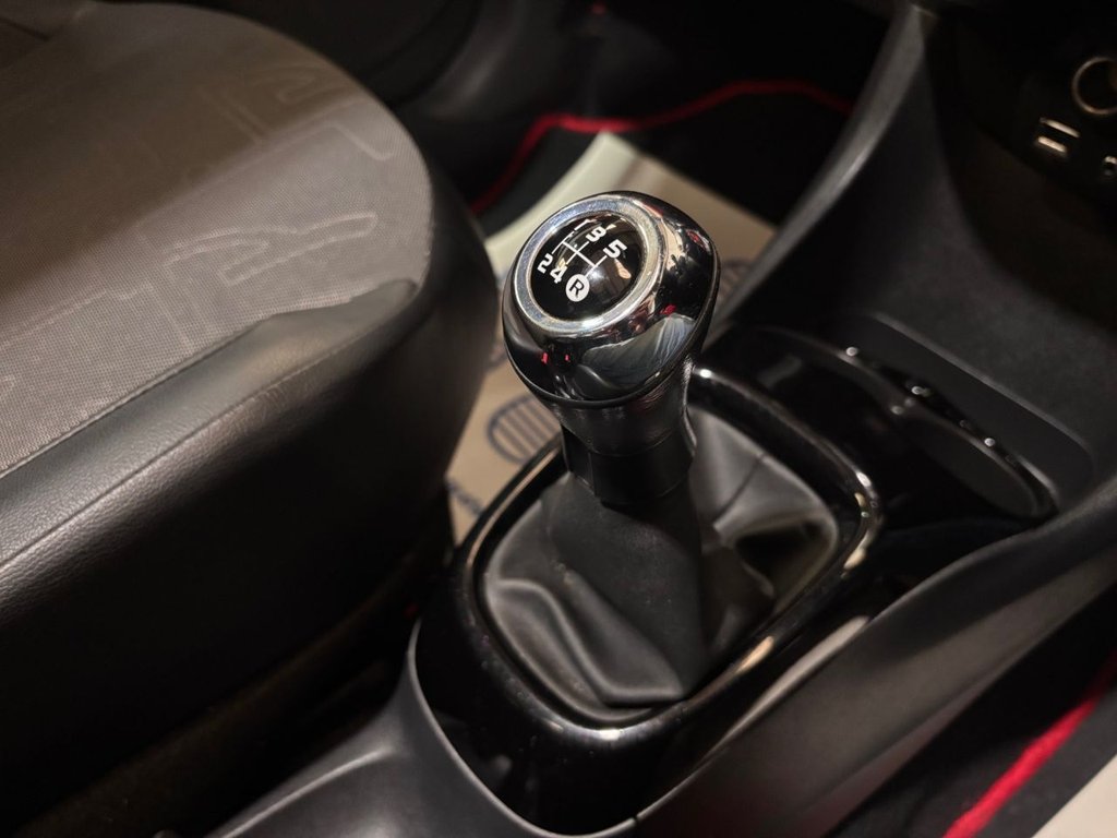 Used Toyota AYGO 2015 for sale - 77558029: Photo 19