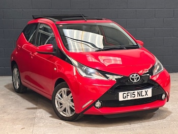 2015 (15) - 1.0 VVT-i X-Pression 5dr