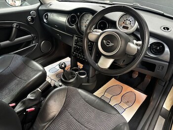 Used MINI Hatch 2004 for sale - 78874993: Photo