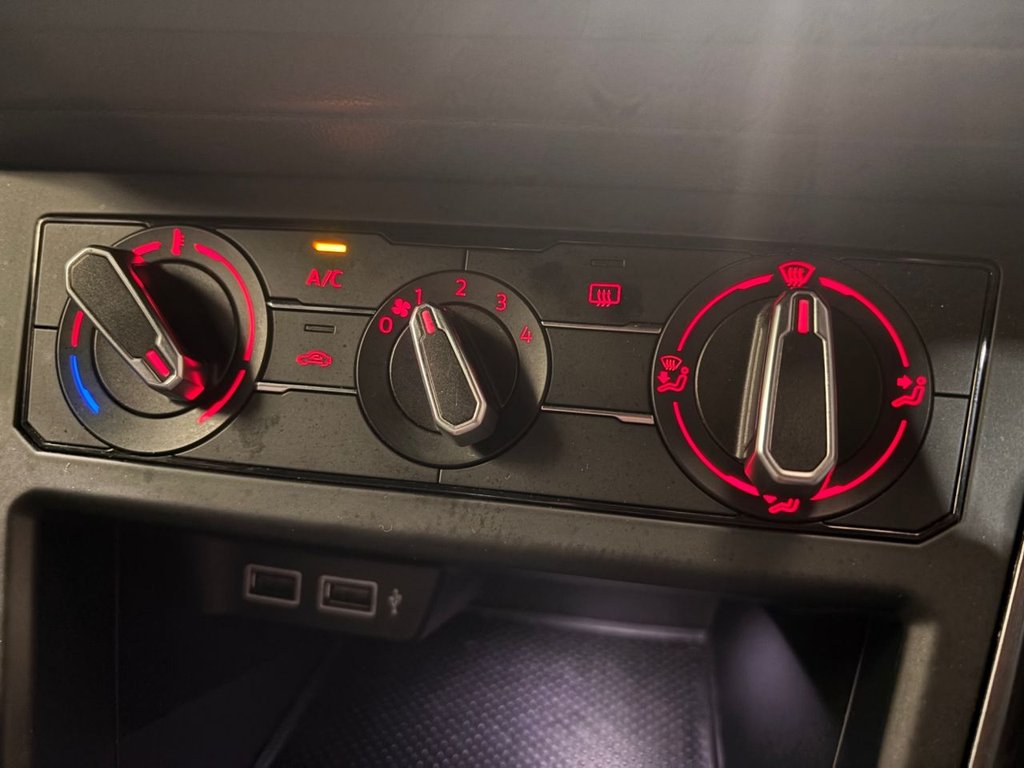 Used Volkswagen Polo 2019 for sale - 77643076: Photo 33