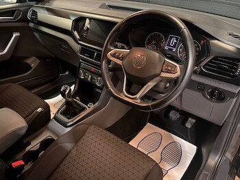 Used Volkswagen T-Cross 2021 for sale - 77477657: Photo