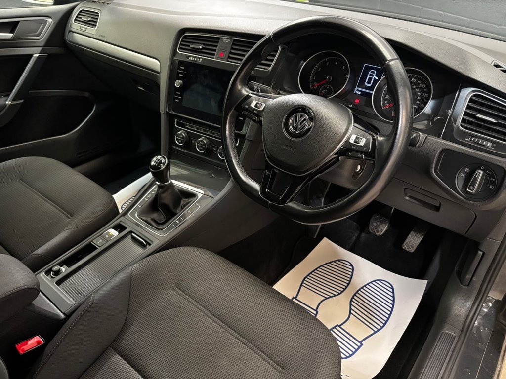 Used Volkswagen Golf 2019 for sale - 77919791: Photo 2