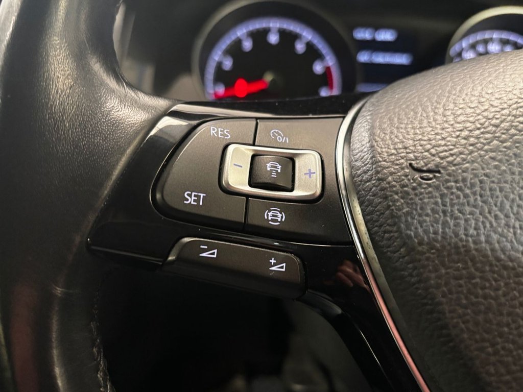 Used Volkswagen Golf 2019 for sale - 77919791: Photo 21