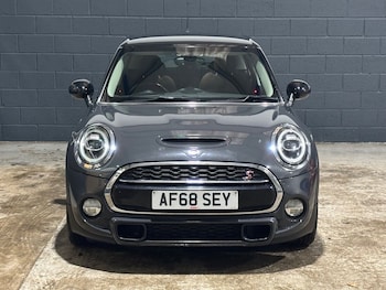 Used MINI Hatch 2018 for sale - 77336079: Photo