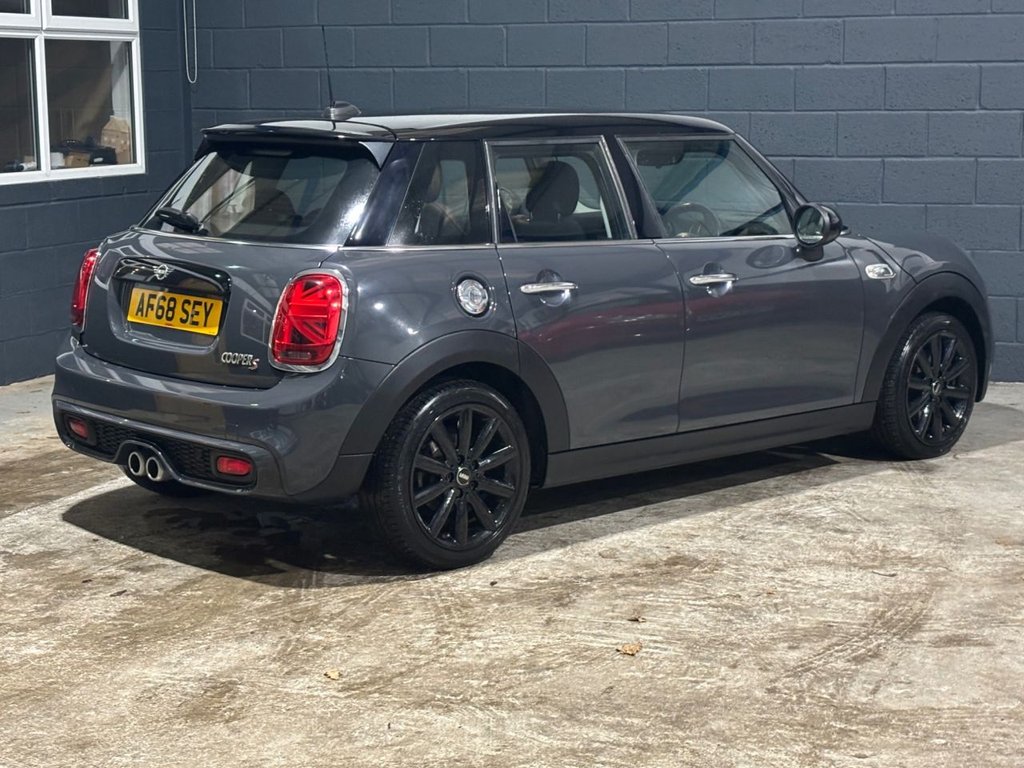 Used MINI Hatch 2018 for sale - 77336079: Photo 9