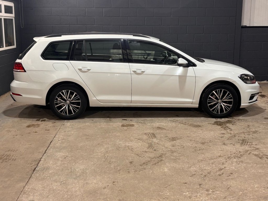 Used Volkswagen Golf 2017 for sale - 77620993: Photo 12