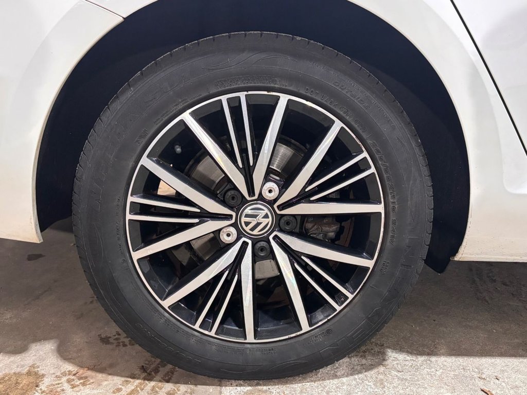 Used Volkswagen Golf 2017 for sale - 77620993: Photo 14