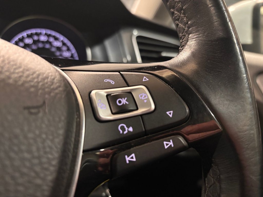 Used Volkswagen Golf 2017 for sale - 77620993: Photo 21