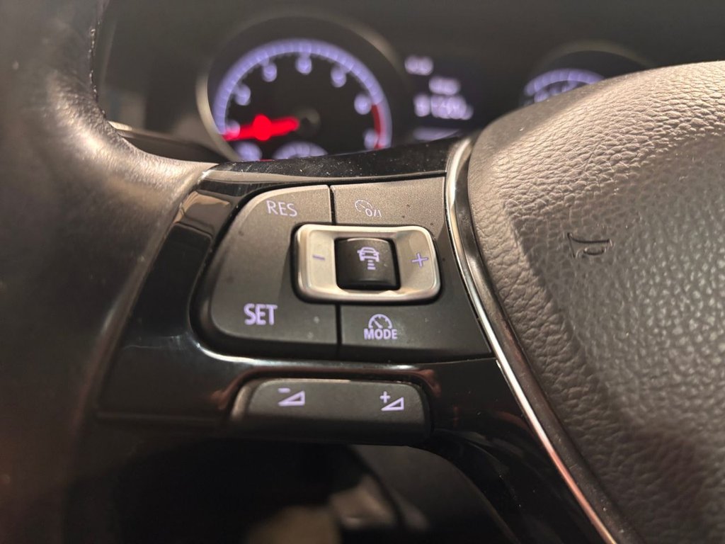 Used Volkswagen Golf 2017 for sale - 77620993: Photo 22