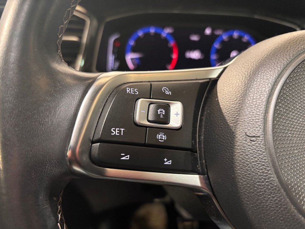 Used Volkswagen T-Roc 2019 for sale - 77655102: Photo 22