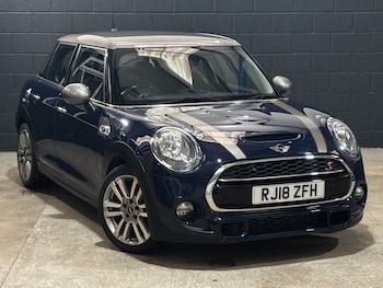 Used MINI Hatch 2018 for sale - 78943411: Photo
