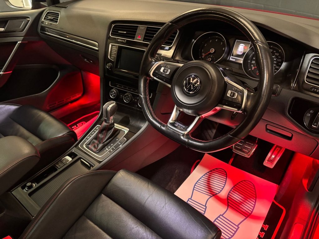 Used Volkswagen Golf 2014 for sale - 77557544: Photo 2