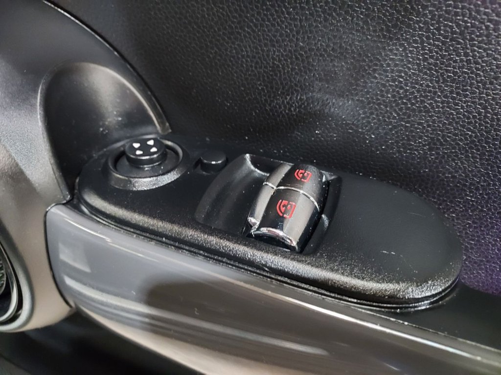 Used MINI Hatch 2019 for sale - 77336082: Photo 21