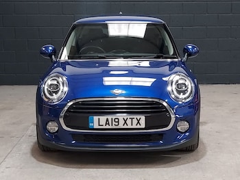 Used MINI Hatch 2019 for sale - 77336082: Photo