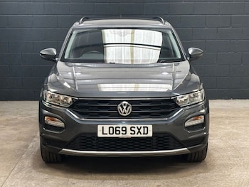 Used Volkswagen T-Roc 2019 for sale - 78943028: Photo