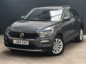Used Volkswagen T-Roc 2019 for sale - 78943028: Photo