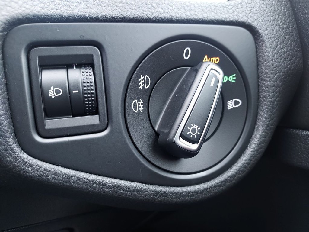 Used Volkswagen Golf 2016 for sale - 77336066: Photo 18