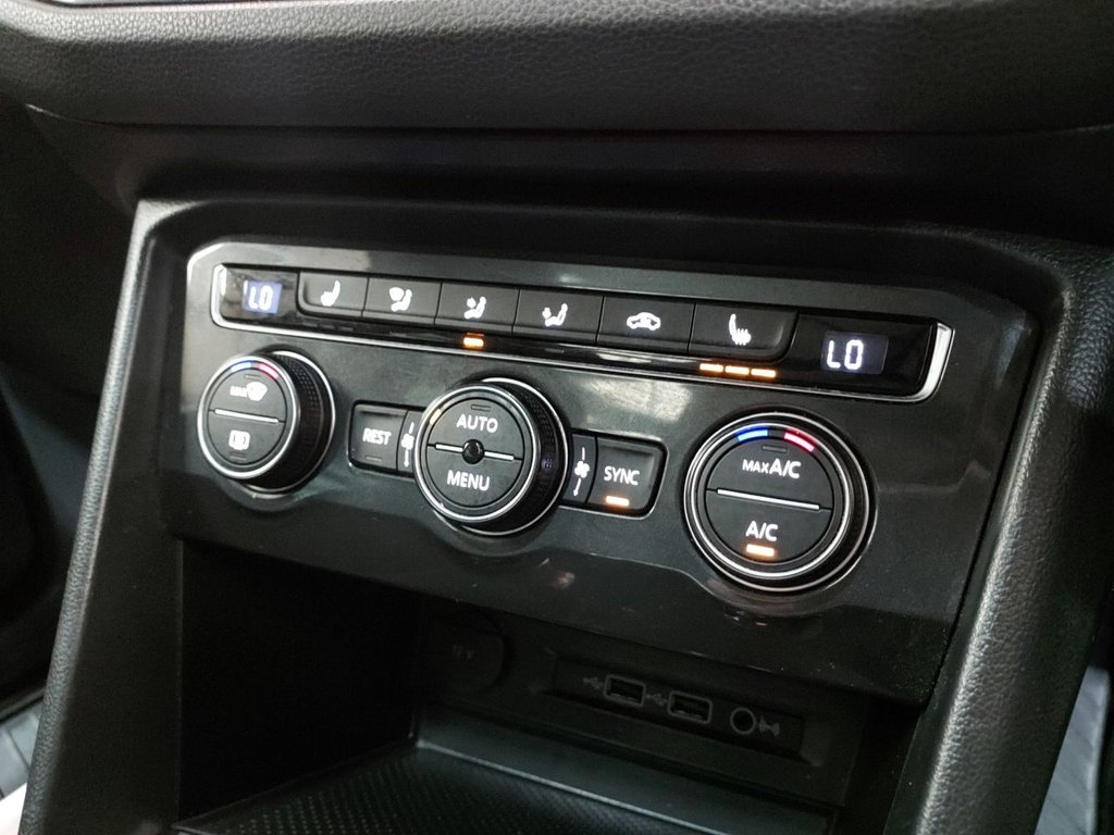 Used Volkswagen Tiguan 2018 for sale - 77336093: Photo 22