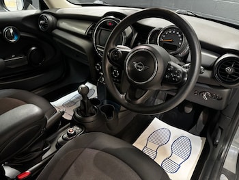 Used MINI Hatch 2019 for sale - 78029863: Photo