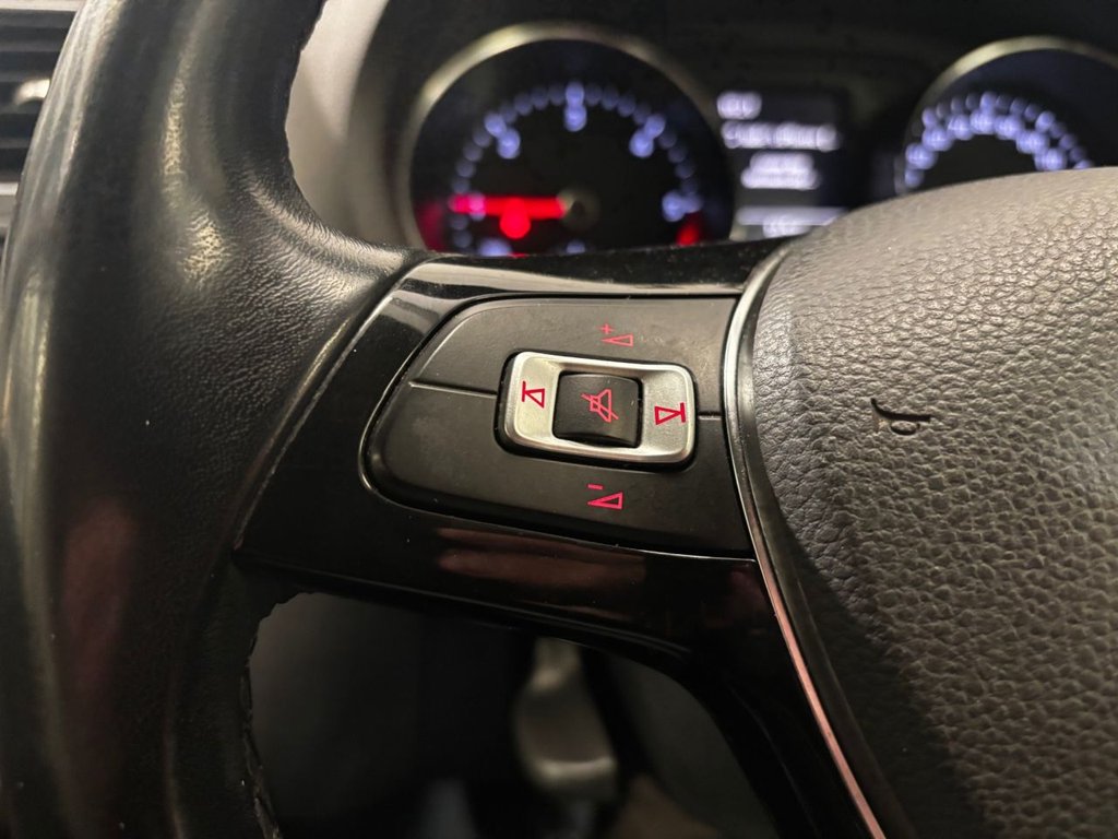 Used Volkswagen Polo 2015 for sale - 77952297: Photo 20