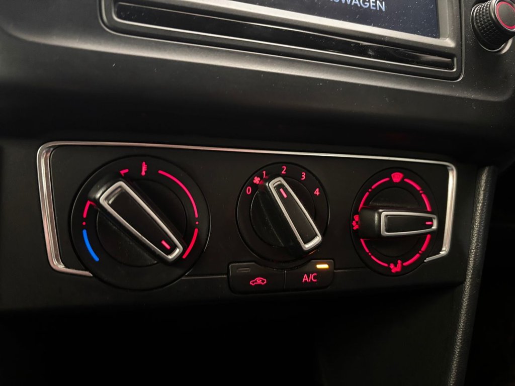 Used Volkswagen Polo 2015 for sale - 77952297: Photo 21