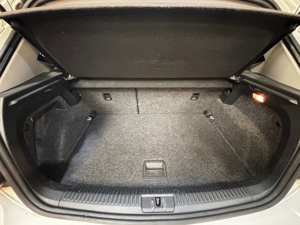 Used Volkswagen Polo 2015 for sale - 77952297: Photo 22