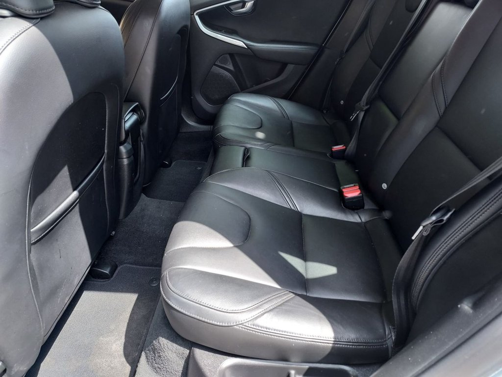 Used Volvo V40 2015 for sale - 77336070: Photo 14