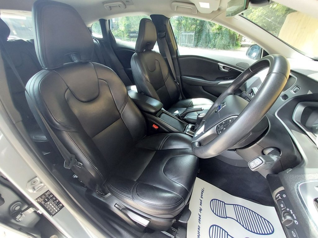 Used Volvo V40 2015 for sale - 77336070: Photo 16