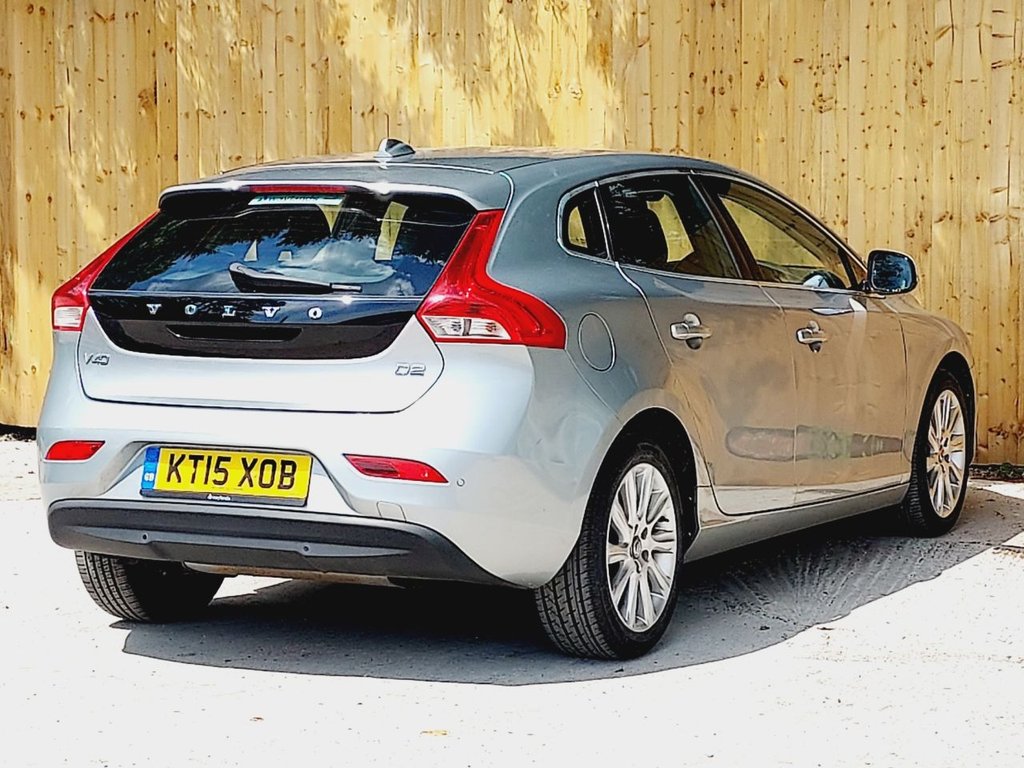 Used Volvo V40 2015 for sale - 77336070: Photo 9