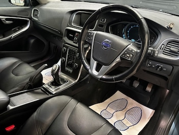 Used Volvo V40 2014 for sale - 78768681: Photo