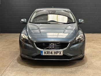 Used Volvo V40 2014 for sale - 78768681: Photo