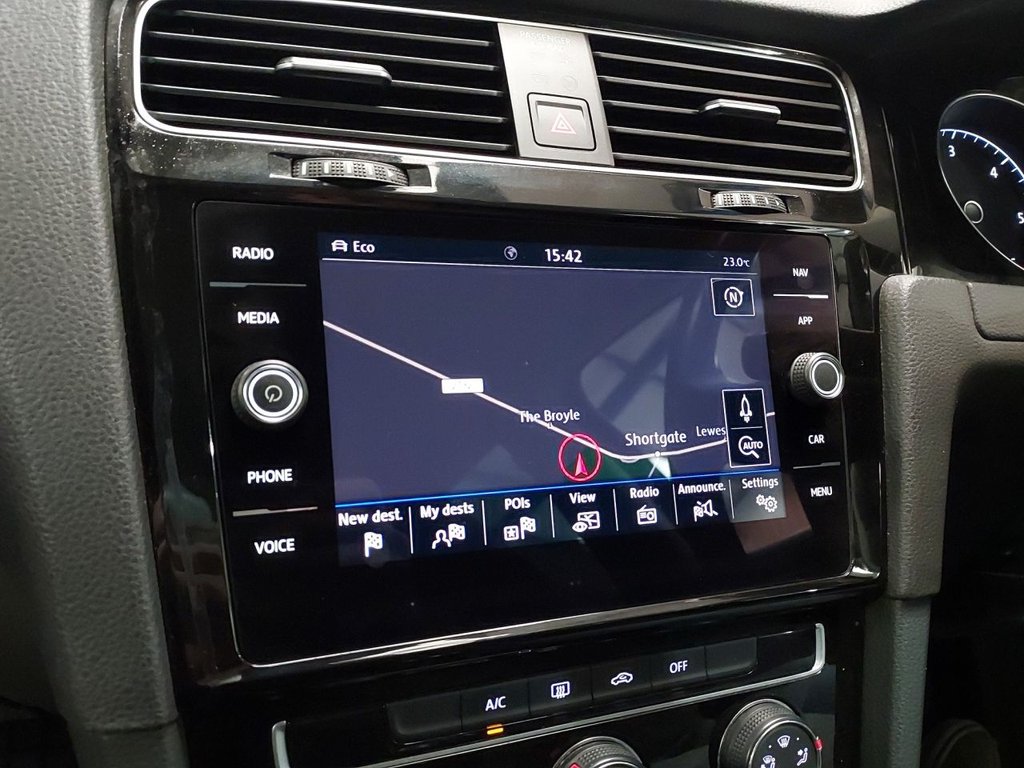 Used Volkswagen Golf 2018 for sale - 77336075: Photo 15