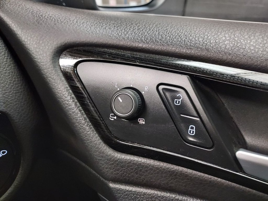 Used Volkswagen Golf 2018 for sale - 77336075: Photo 24