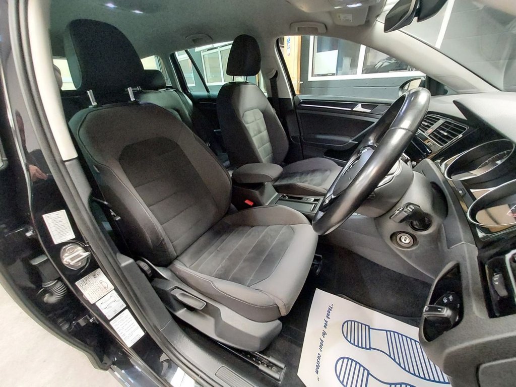 Used Volkswagen Golf 2018 for sale - 77336075: Photo 29