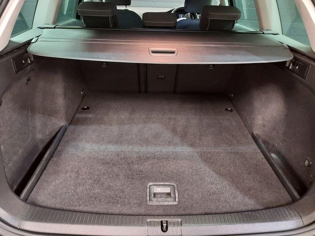 Used Volkswagen Golf 2018 for sale - 77336075: Photo 30