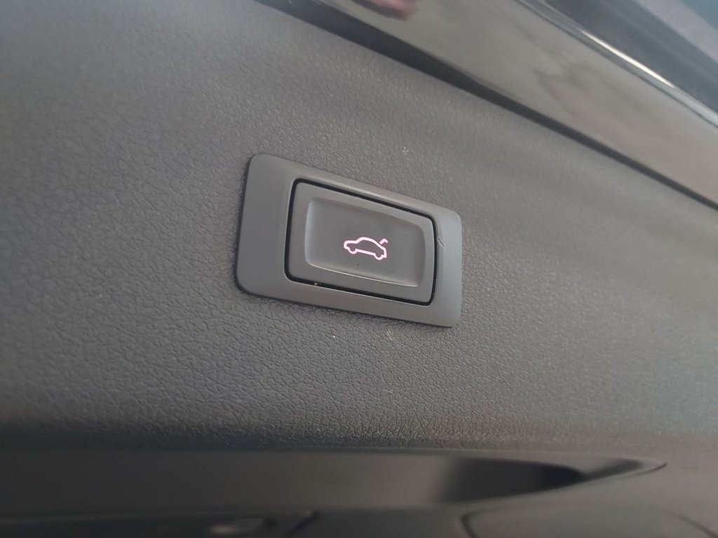 Used Audi Q3 2016 for sale - 77336065: Photo 17