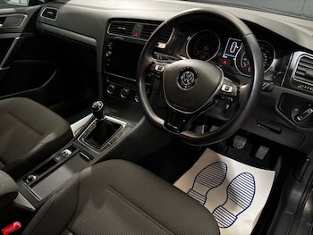 Used Volkswagen Golf 2018 for sale - 78534087: Photo