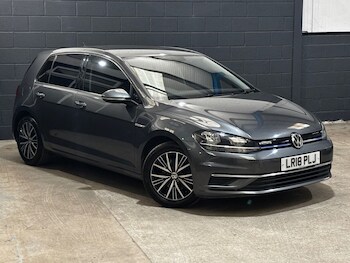 Used Volkswagen Golf 2018 for sale - 78534087: Photo