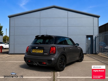Used MINI Hatch 2018 for sale - 78572038: Photo