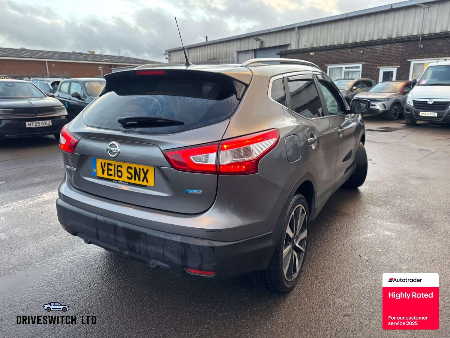 Used Nissan Qashqai 2016 for sale - 77487199: Photo 4