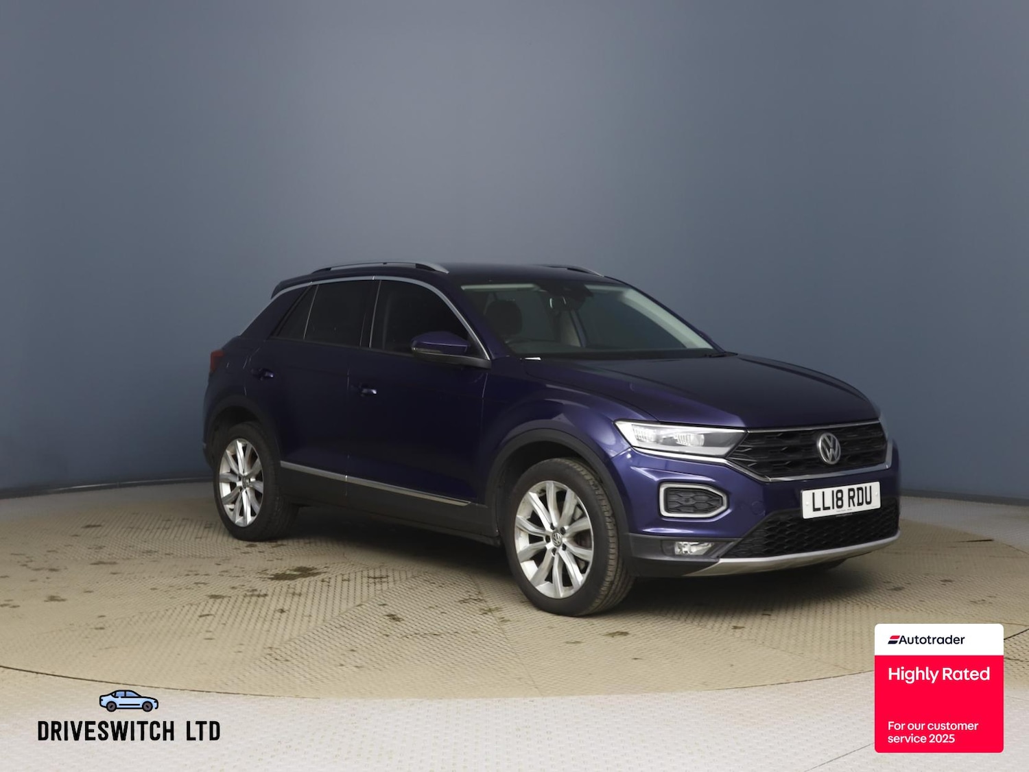 Used Volkswagen T-Roc 2018 for sale - 77277681: Photo 1