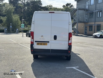 Used Peugeot Boxer 2018 for sale - 75935304: Photo