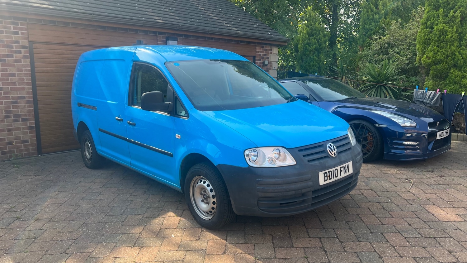 Used Volkswagen Caddy Maxi 2010 for sale - 76379257: Photo 1