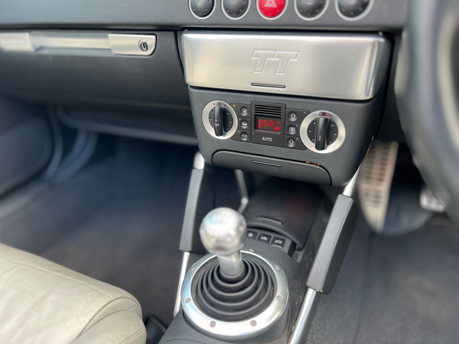 Used Audi TT 2002 for sale - 77351230: Photo 20