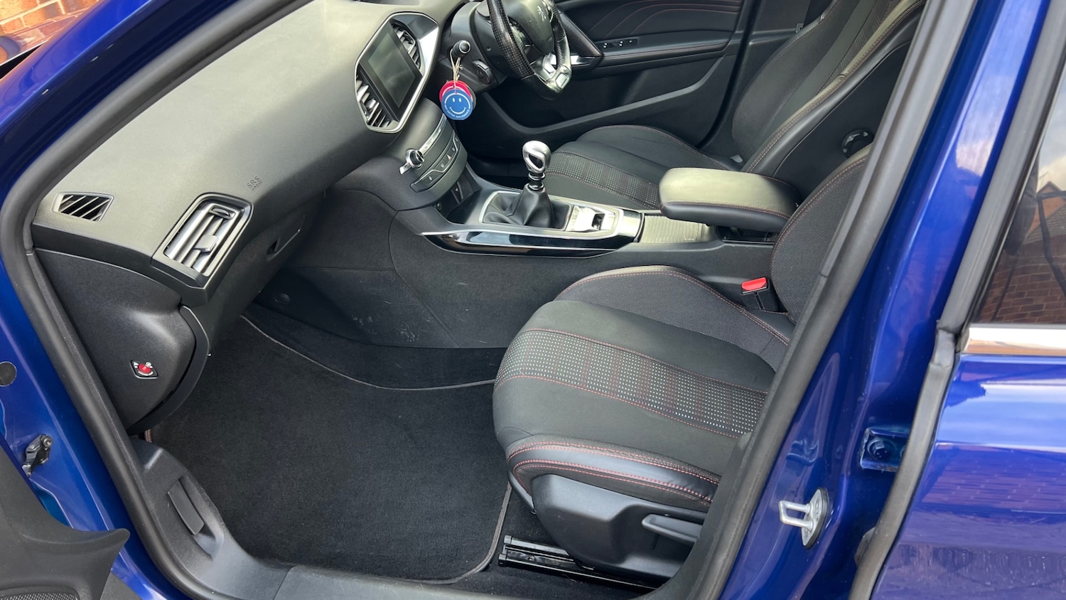 Used Peugeot 308 2017 for sale - 76449712: Photo 11