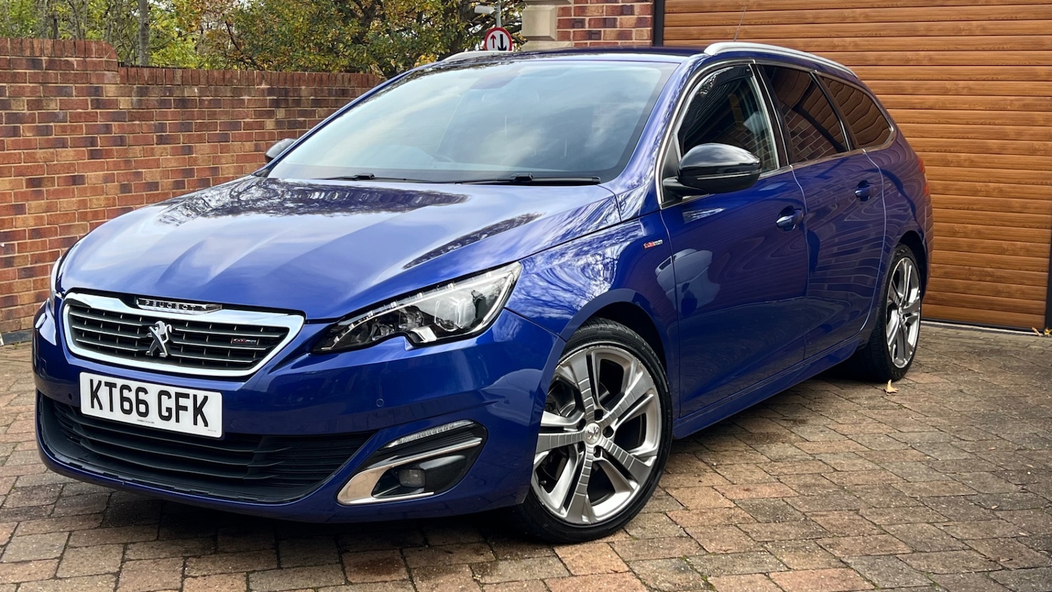 Used Peugeot 308 2017 for sale - 76449712: Photo 5