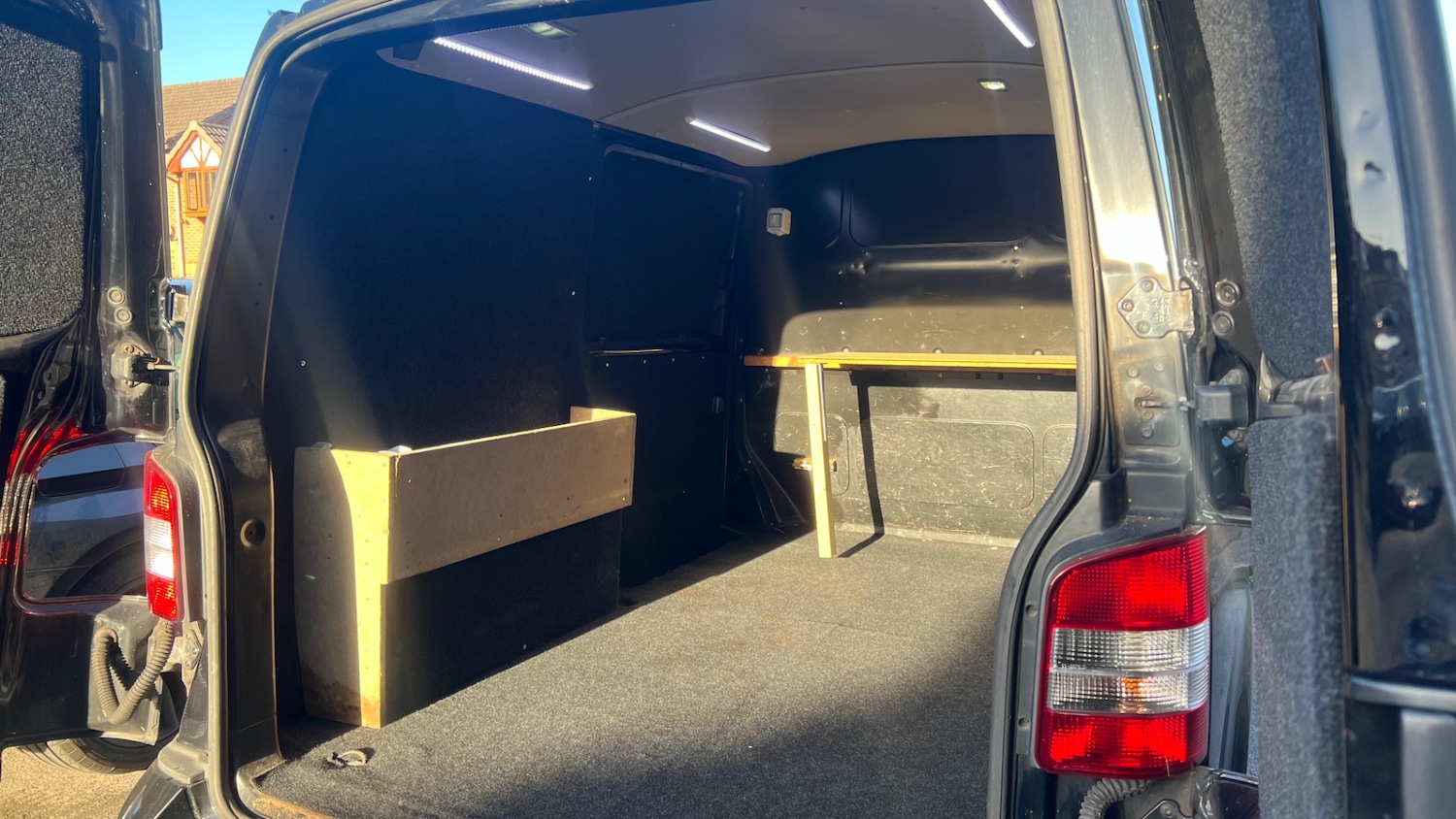 Used Volkswagen Transporter 2011 for sale - 77090175: Photo 15