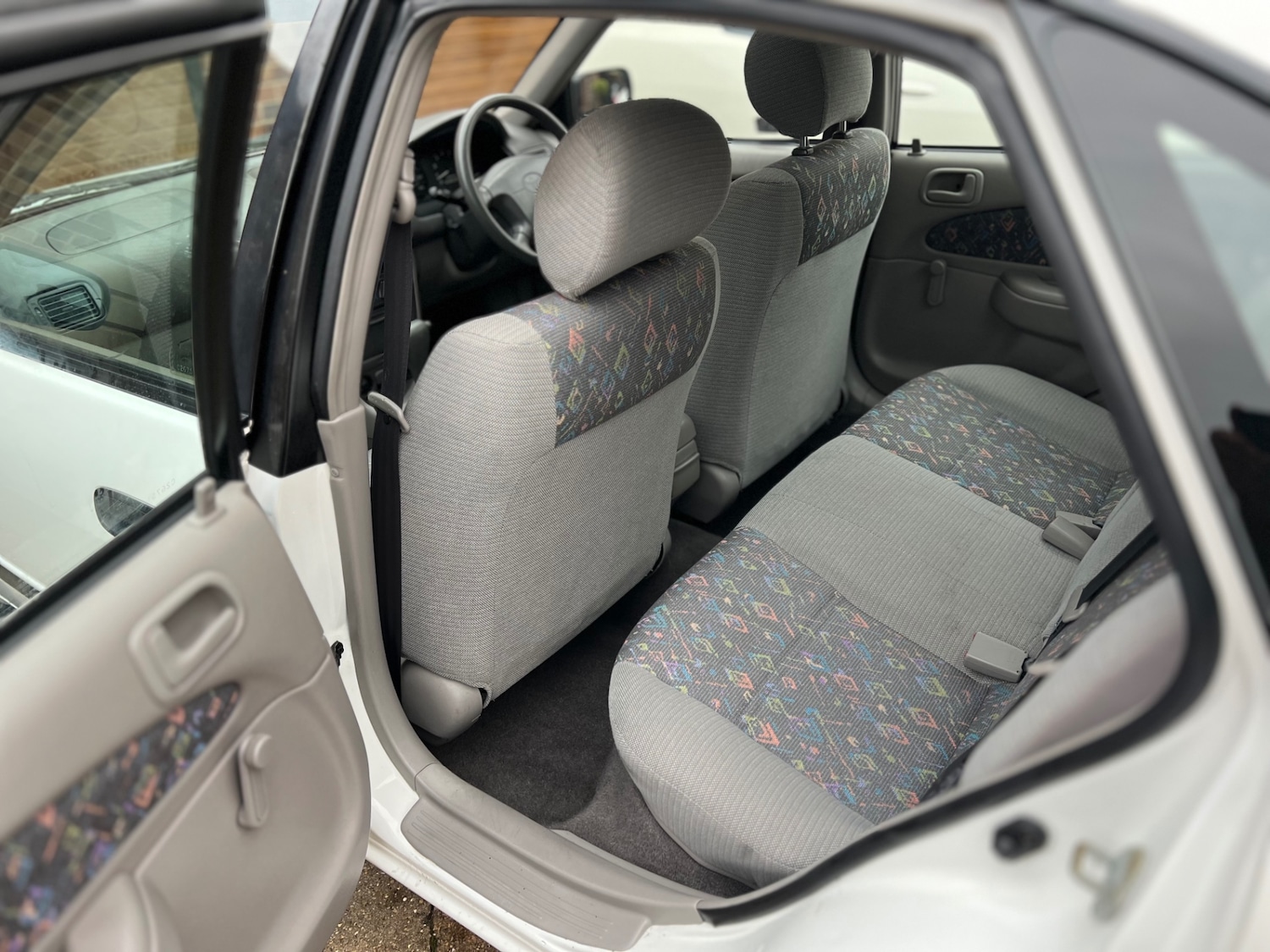 Used Toyota Corolla 1997 for sale - 76493890: Photo 13