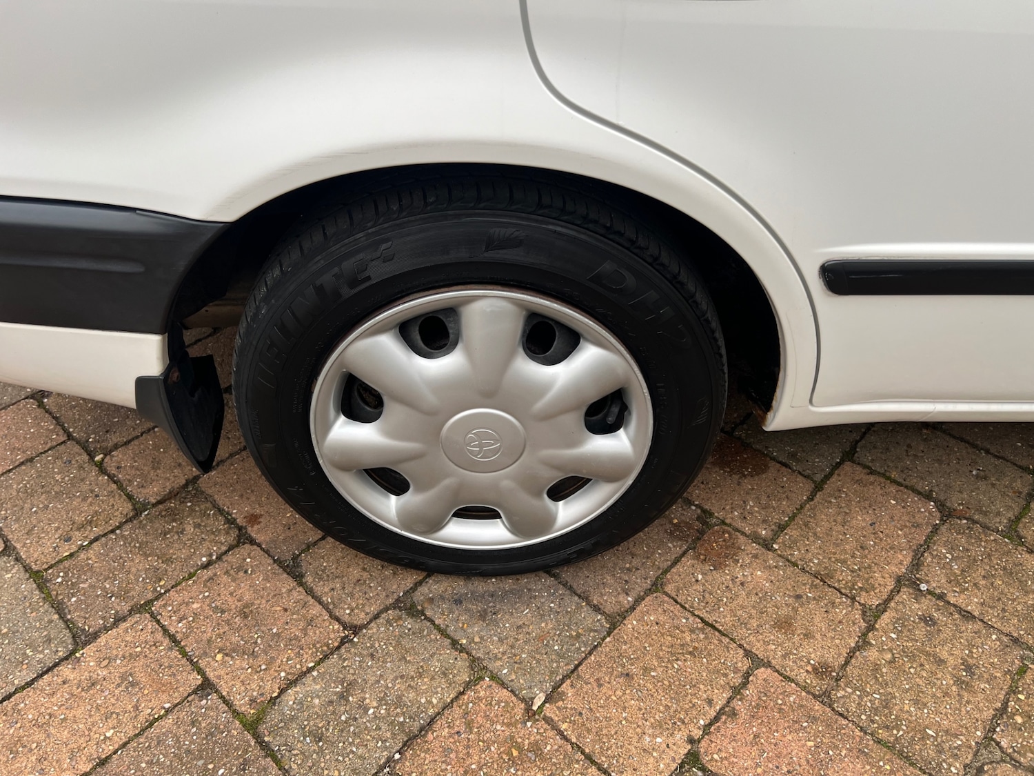 Used Toyota Corolla 1997 for sale - 76493890: Photo 24